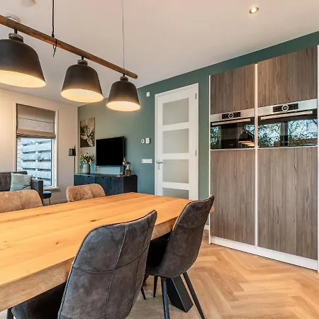 In De Koog With Sauna And Garden Westermient