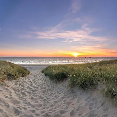 In De Koog With Sauna And Garden Casa de Férias *